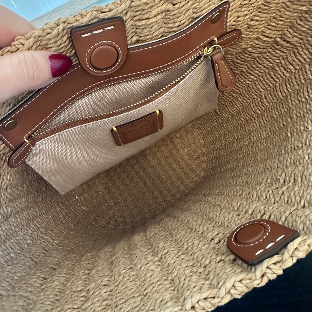 Coach Willow Small straw tote bag - Picture 6 of 6